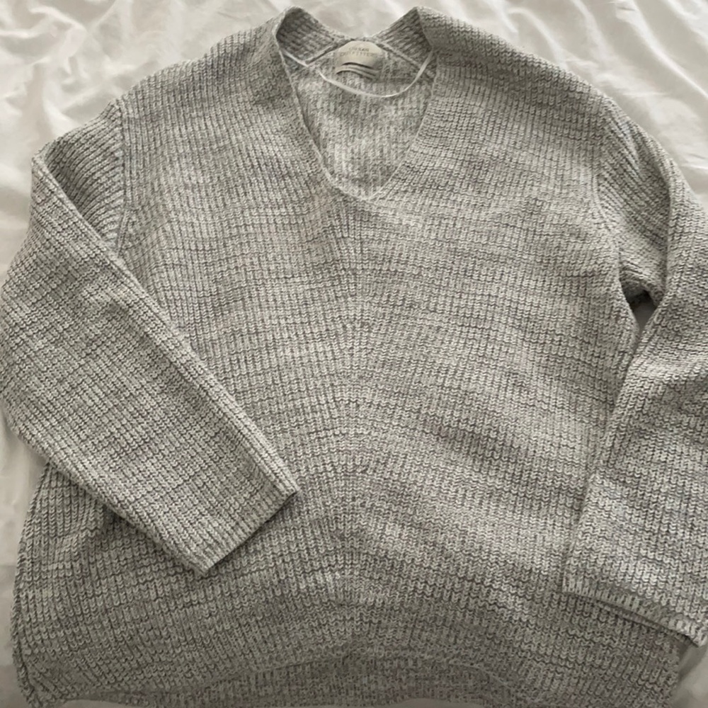 Urban Outfitters V neck Sweater NWOT